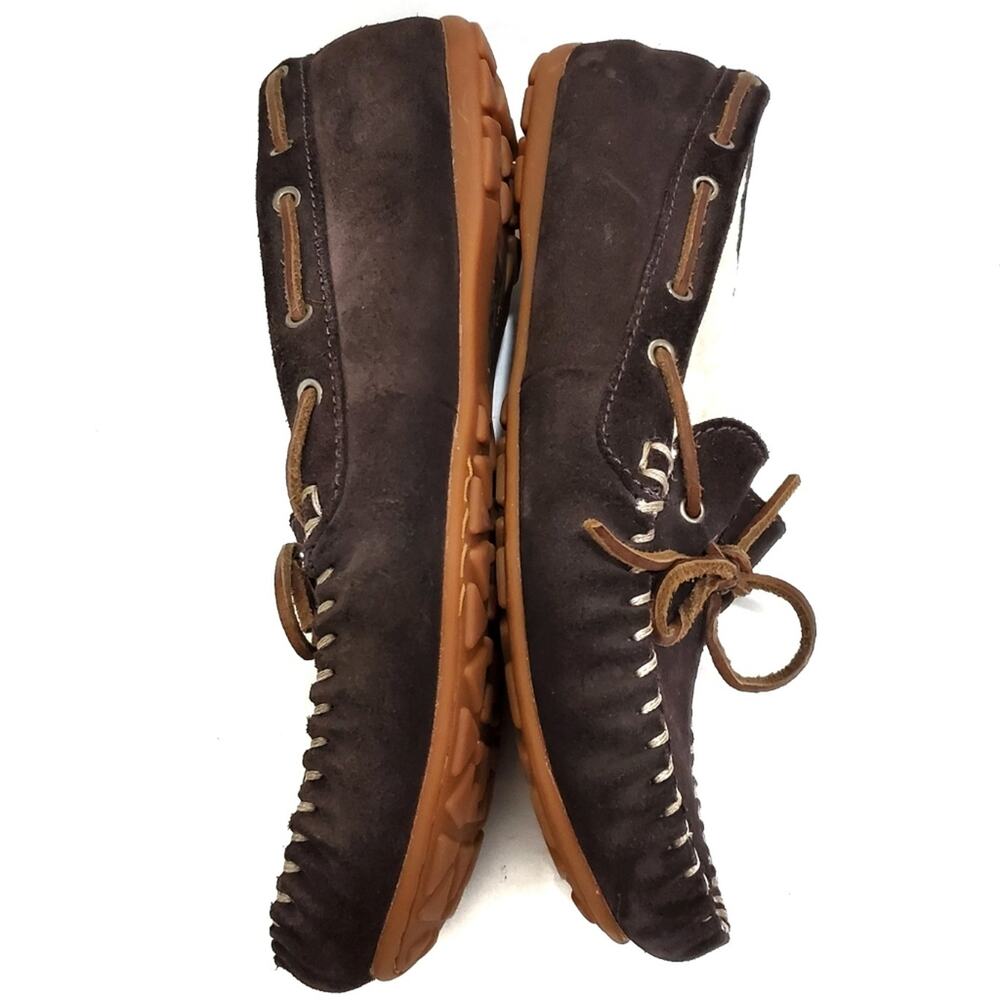 Eddie Bauer | Leather Moccasin Slippers Faux Sherpa Lining - Picture 3 of 10